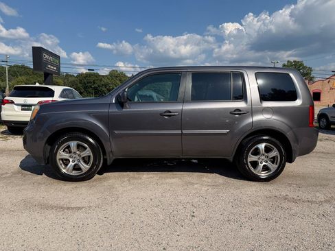 Used 2015 Honda Pilot EX image 2