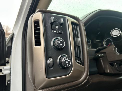 Used 2018 GMC Sierra 1500 Denali image 10