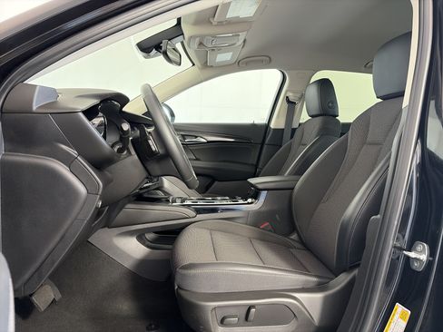 Used 2023 Buick Envision Preferred AWD/4WD image 9