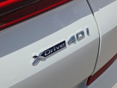 Used 2026 BMW X6 xDrive40i AWD/4WD image 14