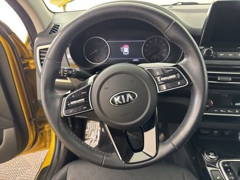 Used 2021 Kia Seltos SX image 32