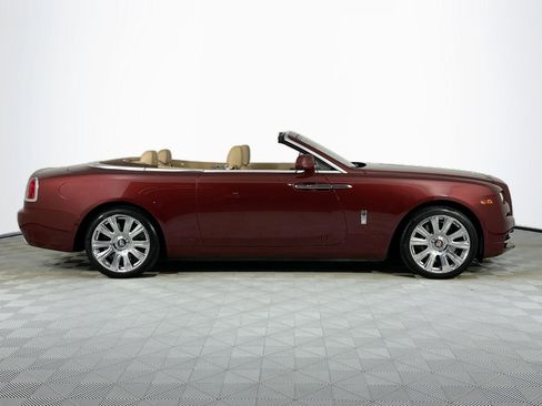 Certified 2017 Rolls-Royce Dawn RWD image 7