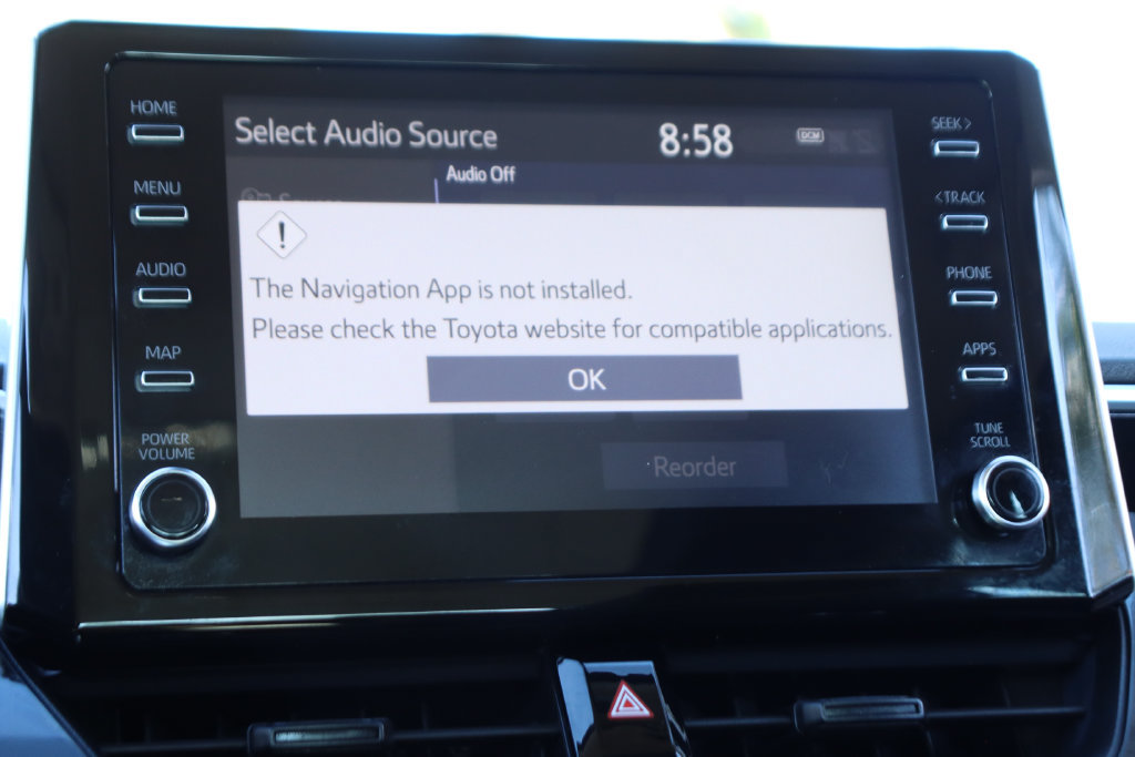 Used 2020 Toyota Corolla LE w/ Carpet Mat Package (TMS) FWD image 25