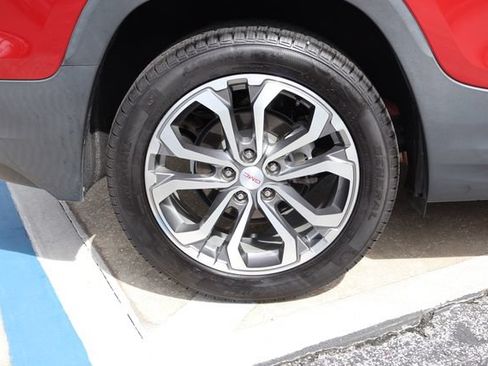 Used 2019 GMC Terrain SLT w/ Preferred Package FWD image 10