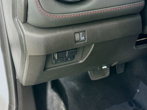 New 2025 Chevrolet Colorado Z71 w/ Z71 Convenience Package 2 image 11