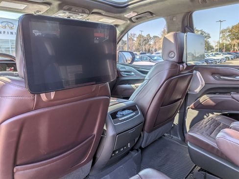 Used 2021 Cadillac Escalade Sport Platinum w/ Heavy-Duty Trailer Package image 34