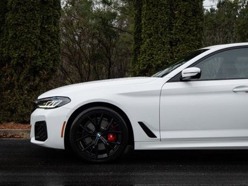 Used 2023 BMW 530i w/ M Sport Package image 10