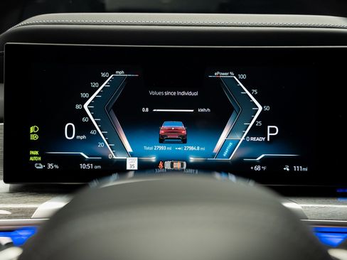 Used 2023 BMW i7 xDrive60 w/ Parking Assistance Package image 45