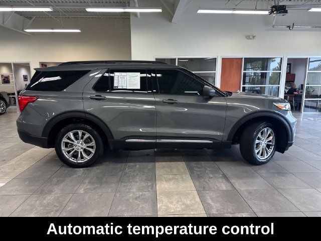 Used 2023 Ford Explorer XLT w/ Equipment Group 202A AWD/4WD image 14