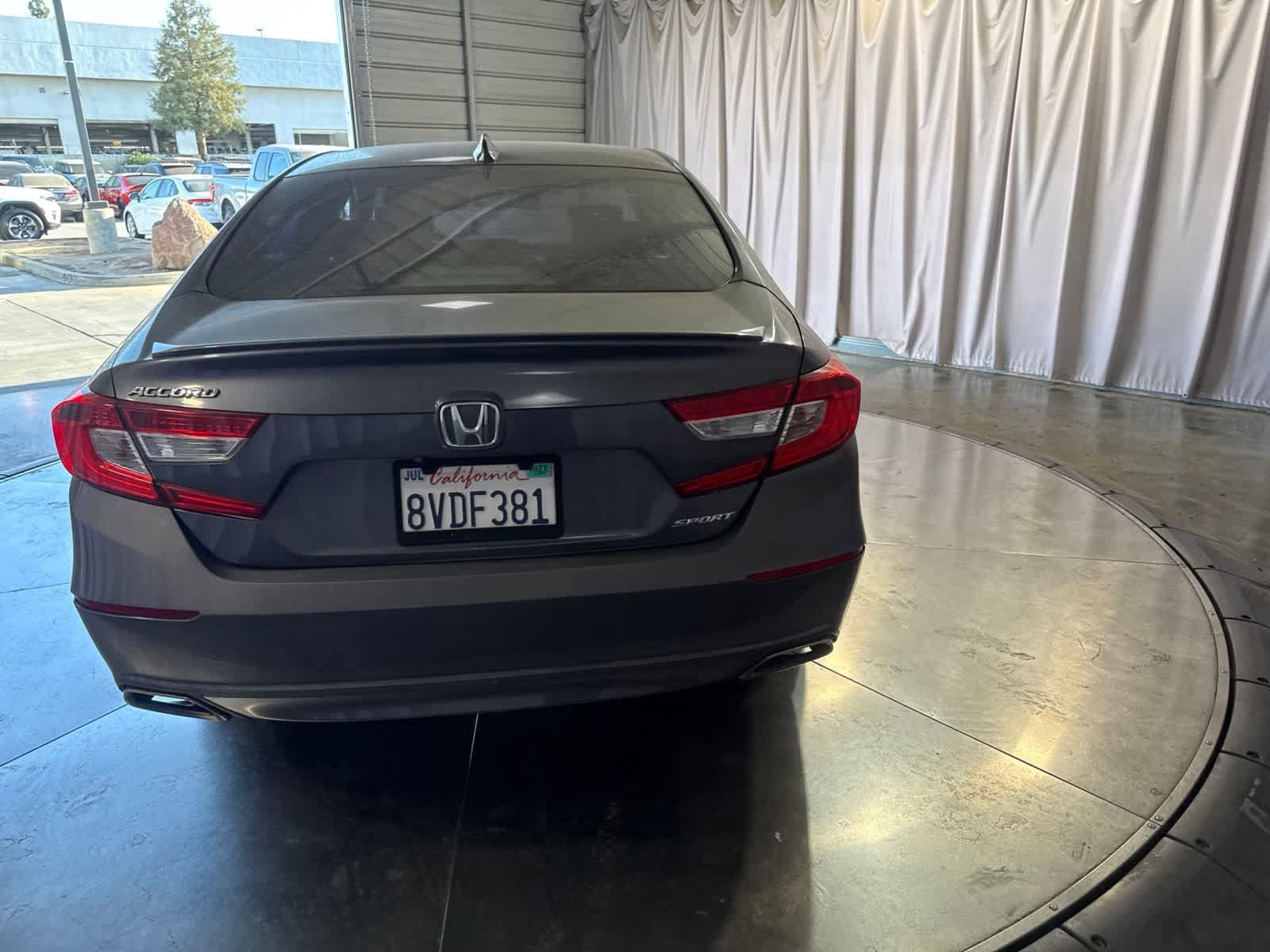 Used 2018 Honda Accord Sport image 5