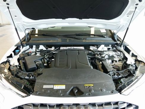 New 2025 Audi Q5 Premium image 9