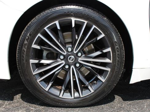 Used 2016 Nissan Maxima Platinum w/ Interior Lighting Package FWD image 49