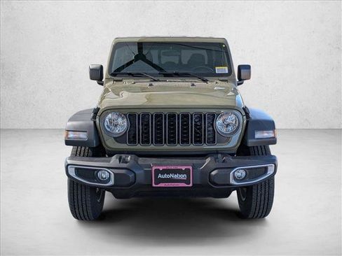 New 2026 Jeep Gladiator Sport AWD/4WD image 5