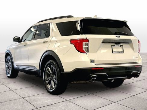 Used 2023 Ford Explorer XLT w/ Equipment Group 202A AWD/4WD image 10