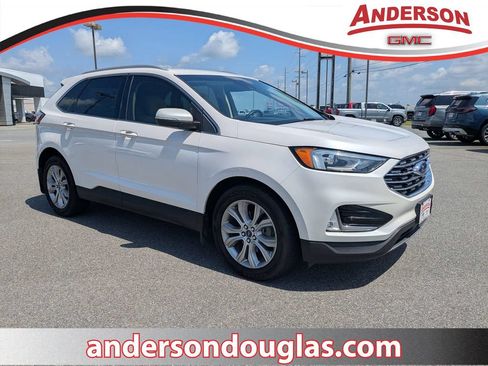 Used 2019 Ford Edge Titanium w/ Cold Weather Package FWD image 1