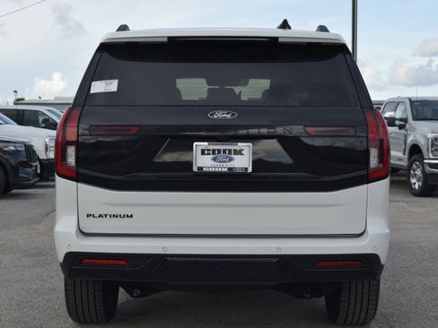 New 2025 Ford Expedition Platinum w/ Stealth Appearance Package image 5