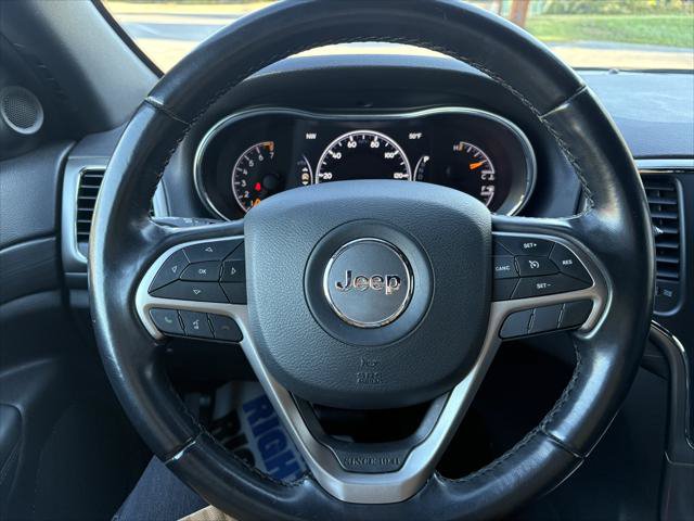 Certified 2020 Jeep Grand Cherokee Laredo AWD/4WD image 16