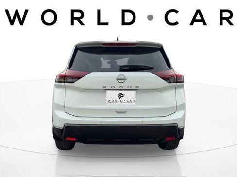 Certified 2025 Nissan Rogue S image 6