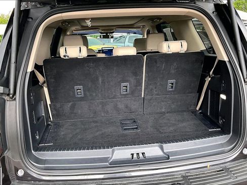 Used 2024 Ford Expedition Platinum AWD/4WD image 48