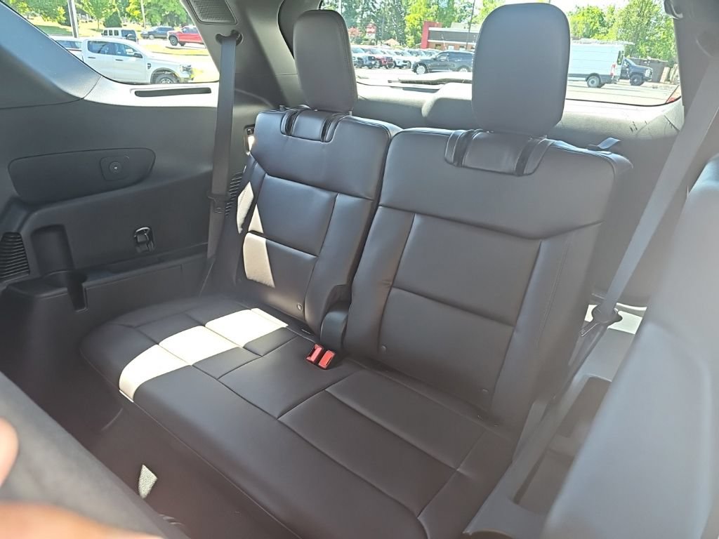 New 2026 Ford Explorer Platinum w/ LUX Leather Package AWD/4WD image 13