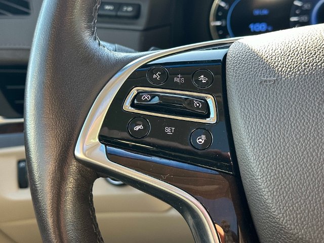 Used 2017 Cadillac Escalade ESV Luxury AWD/4WD image 22