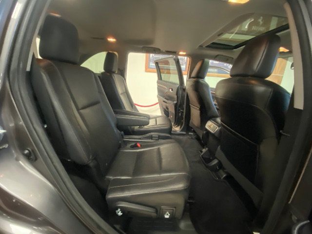 Used 2014 Toyota Highlander Limited AWD/4WD image 14