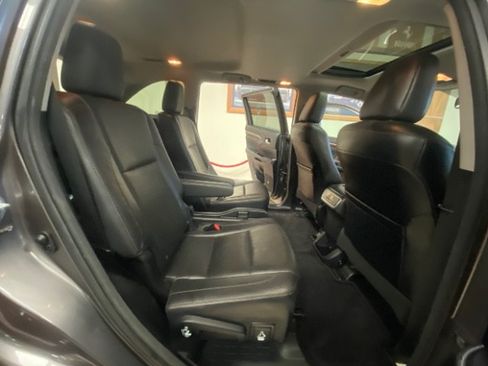 Used 2014 Toyota Highlander Limited AWD/4WD image 14