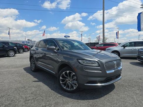 Used 2023 Lincoln Nautilus Reserve w/ Equipment Group 201A AWD/4WD image 1