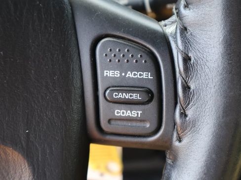 Used 2006 Jeep Wrangler Unlimited Rubicon AWD/4WD image 7