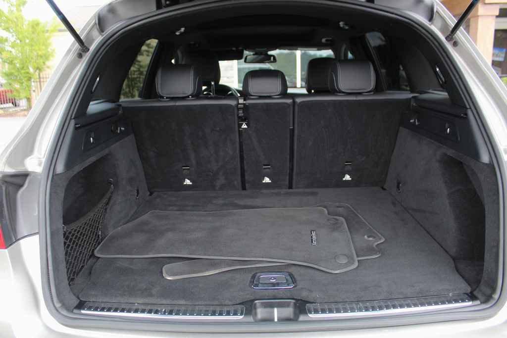 Used 2019 Mercedes-Benz GLC 300 4MATIC image 9