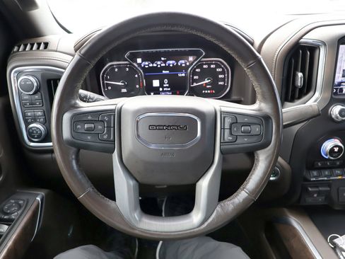 Used 2022 GMC Sierra 2500 Denali w/ Denali Ultimate Package image 25