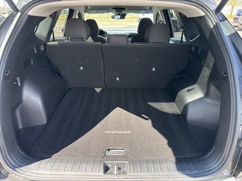 Used 2023 Hyundai Tucson SEL FWD image 25