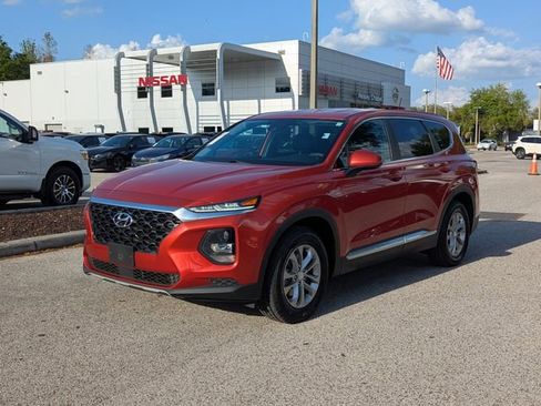 Used 2020 Hyundai Santa Fe SE image 4