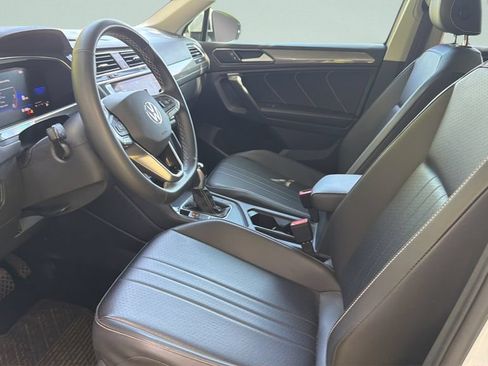 Used 2022 Volkswagen Tiguan SE FWD image 33