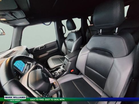 Certified 2022 Ford Bronco Black Diamond w/ Sasquatch Package image 27