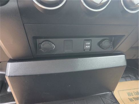 Used 2015 Toyota Tundra SR image 21