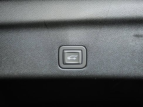 New 2026 Chevrolet Tahoe Premier image 11