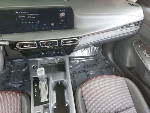Used 2026 Nissan Sentra SR w/ Floor Mat Package FWD image 16