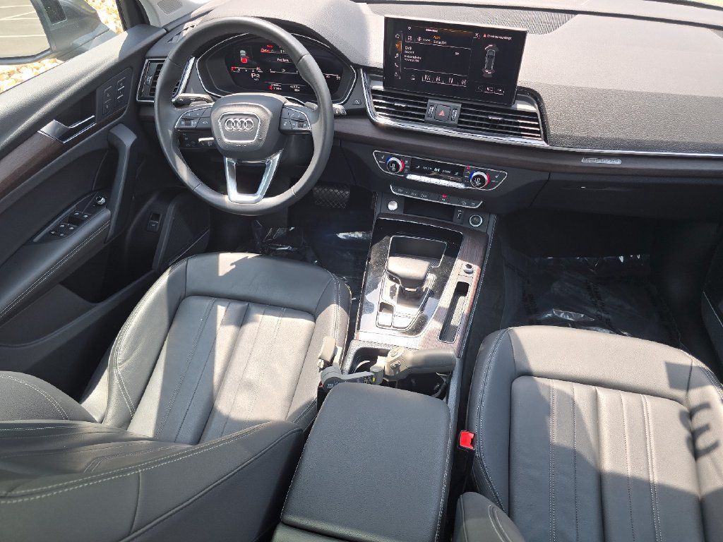 Certified 2023 Audi Q5 2.0T Premium Plus AWD/4WD image 33