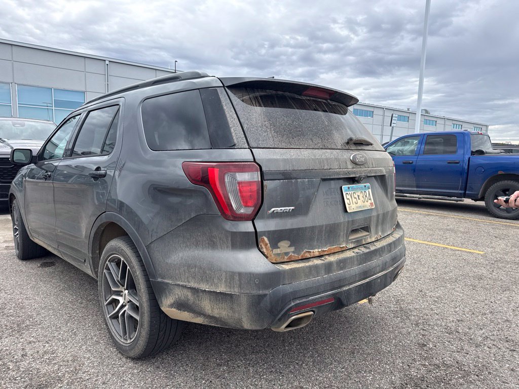 Used 2016 Ford Explorer Sport w/ Equipment Group 401A AWD/4WD image 5