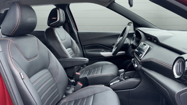Used 2018 Nissan Kicks SR w/ Premium Package FWD image 21