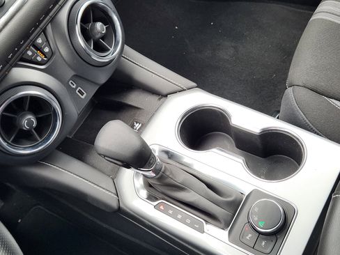 New 2025 Chevrolet Blazer LT w/ Convenience Package image 16