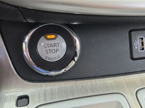 Used 2018 Nissan Murano Platinum FWD image 34