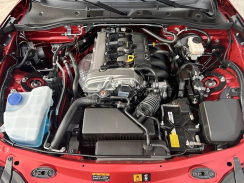 Certified 2025 MAZDA MX-5 Miata Sport image 11