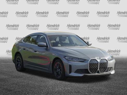 Used 2023 BMW i4 eDrive40 RWD image 2