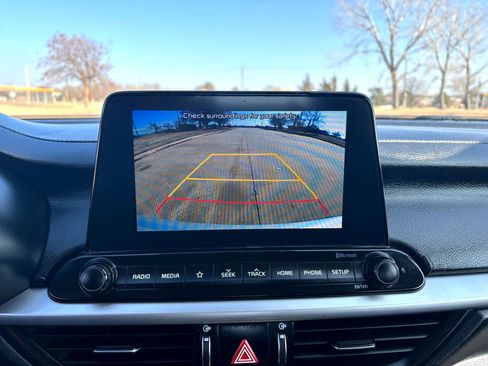 Used 2021 Kia Forte LXS image 21