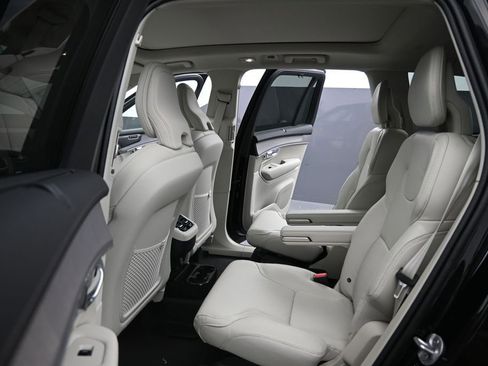 New 2026 Volvo XC90 B6 Ultra w/ Protection Package AWD/4WD image 20