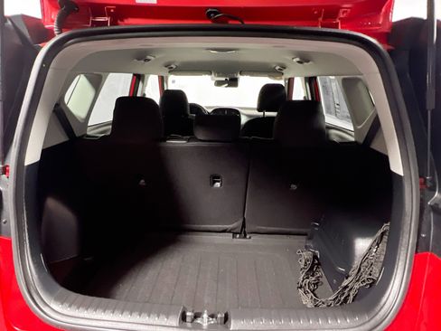 Used 2025 Kia Soul LX w/ LX Technology Package image 33