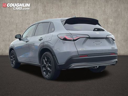 Used 2025 Honda HR-V Sport image 5