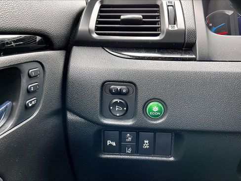 Used 2022 Honda Pilot Touring image 36